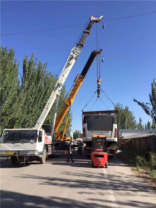 凤凰县港口集装箱搬运案例